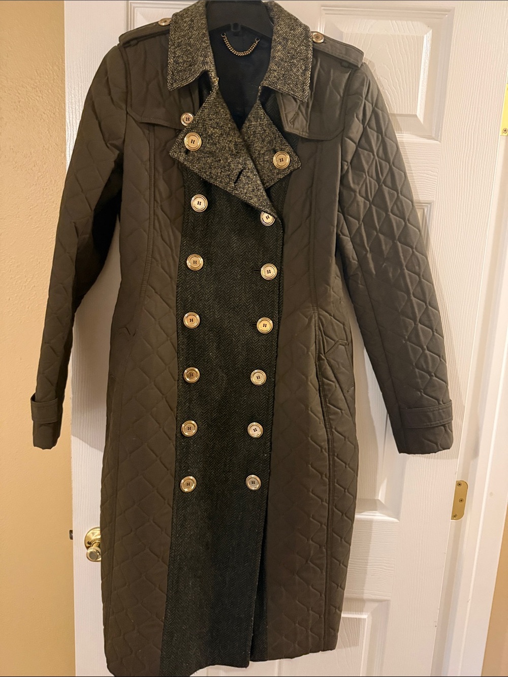 Burberry Quilted Long Women's Coat with Contrast Tweed Front - Olive Green